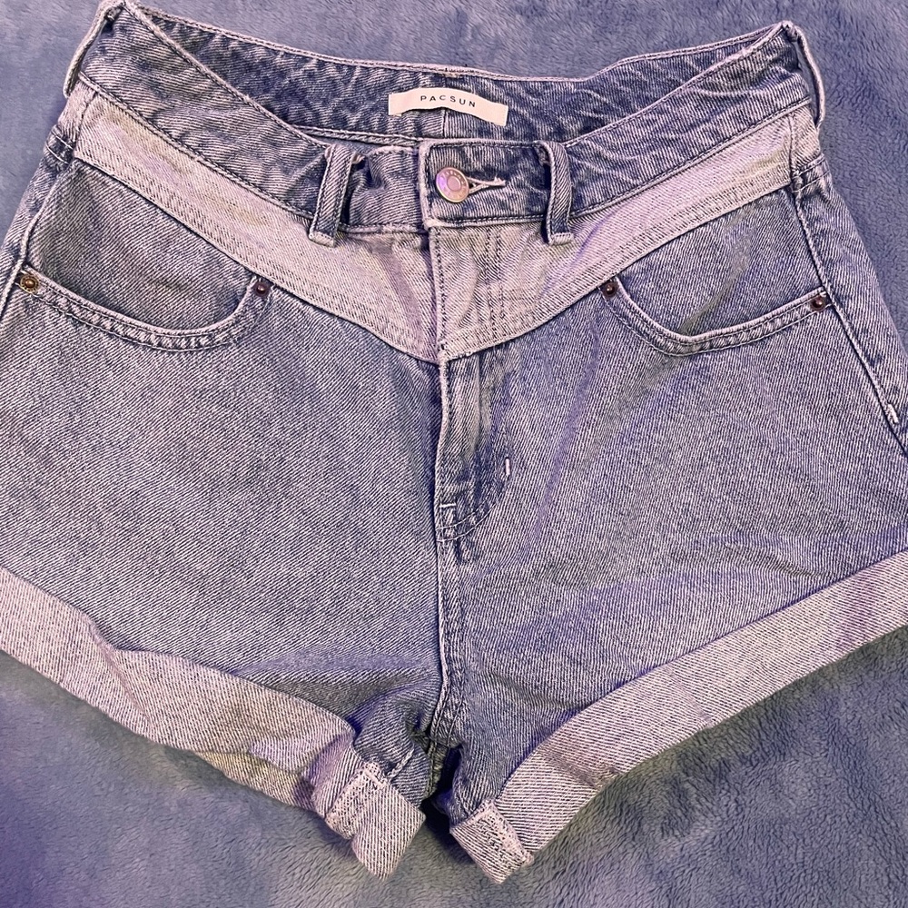 PacSun mom shorts, mid match denim, 27 inch.